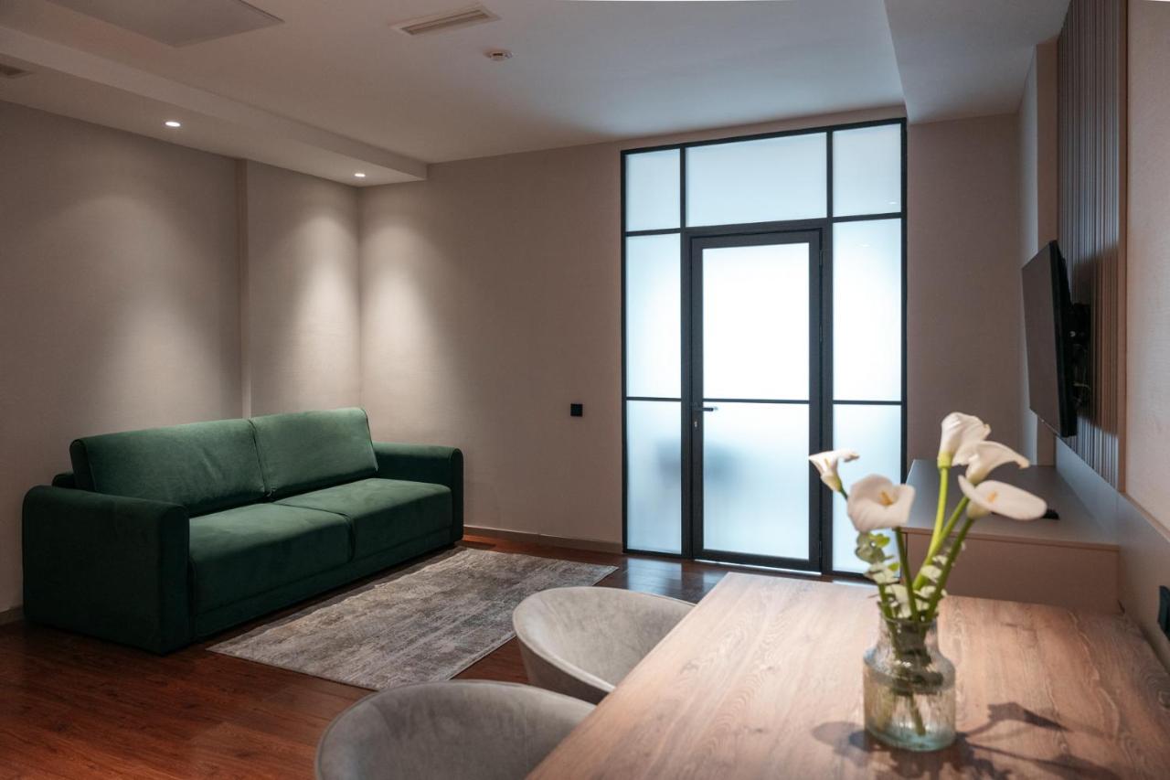 Raavah Aparthotel Almaty Bagian luar foto