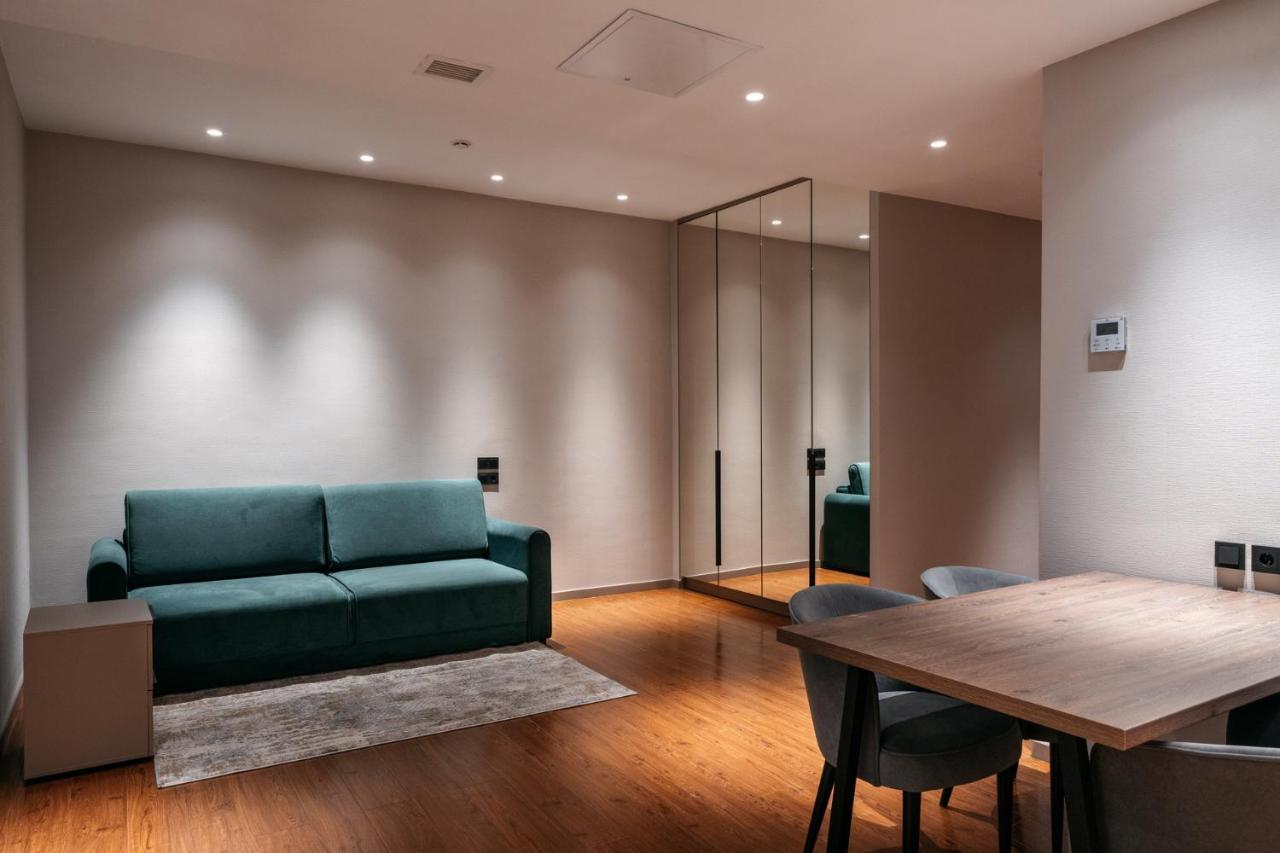 Raavah Aparthotel Almaty Bagian luar foto