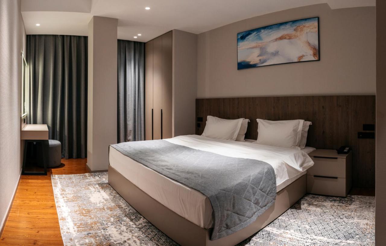 Raavah Aparthotel Almaty Bagian luar foto