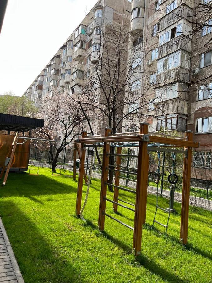 Raavah Aparthotel Almaty Bagian luar foto