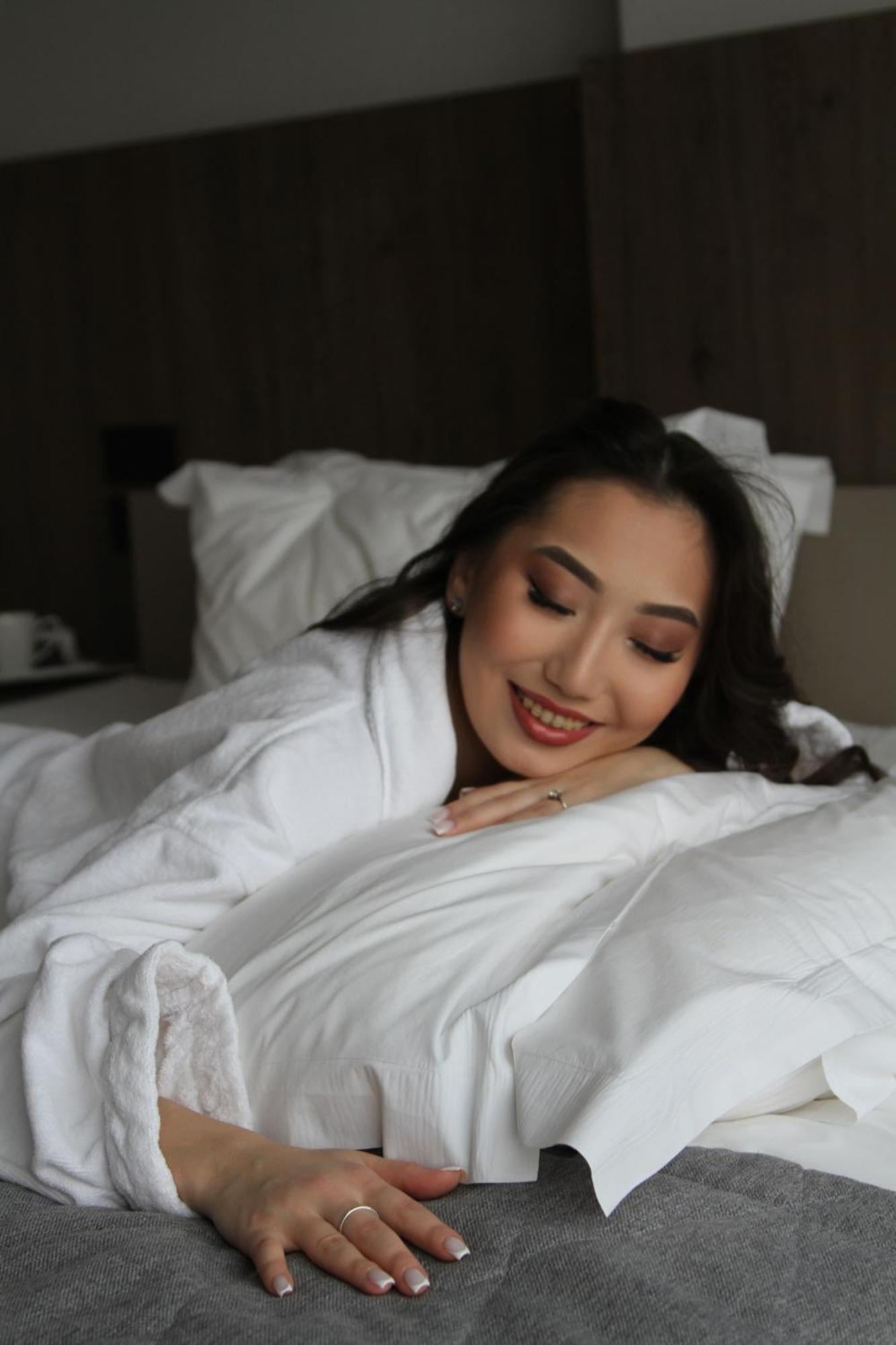 Raavah Aparthotel Almaty Bagian luar foto